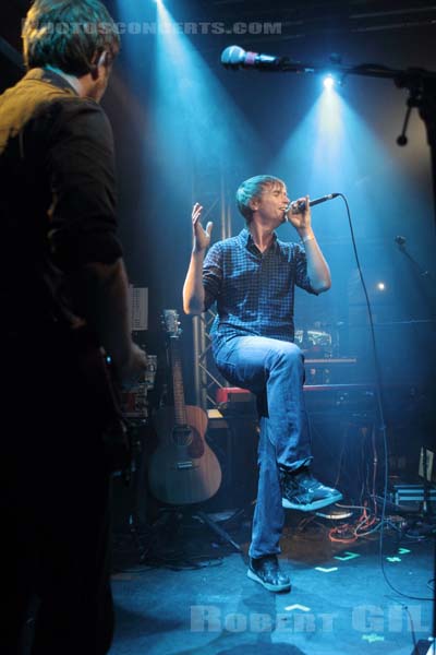 BEN MAZUE - 2011-12-14 - PARIS - La Fleche d'Or - 